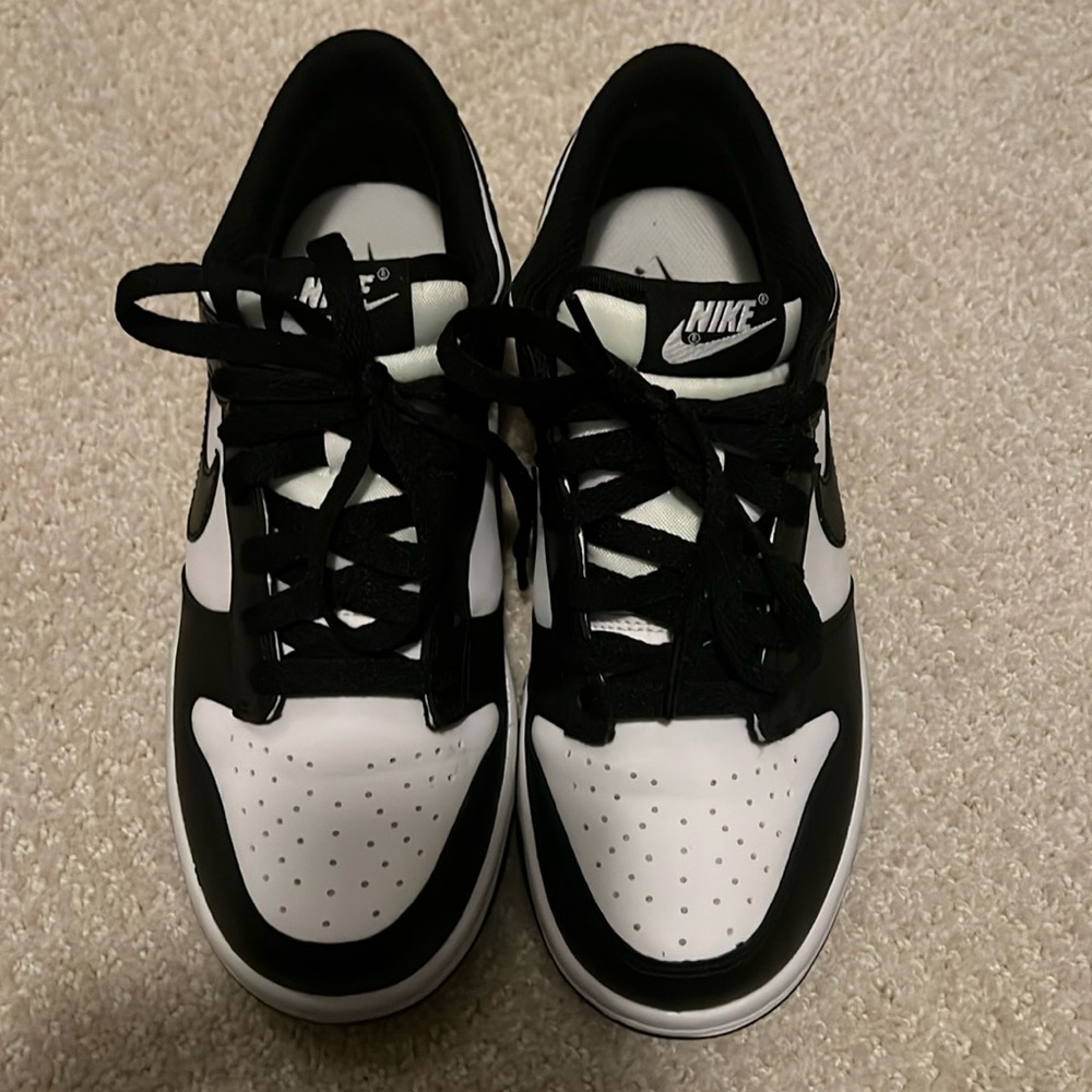 Panda dunks